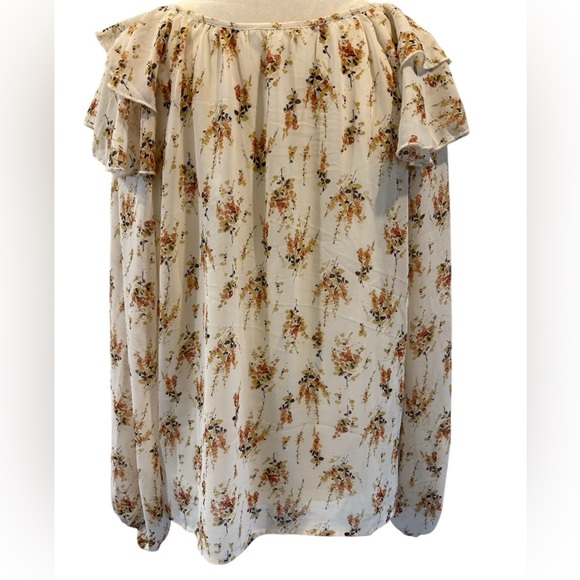 Entro Cream Floral Ruffled Blouse - Picture 3 of 5